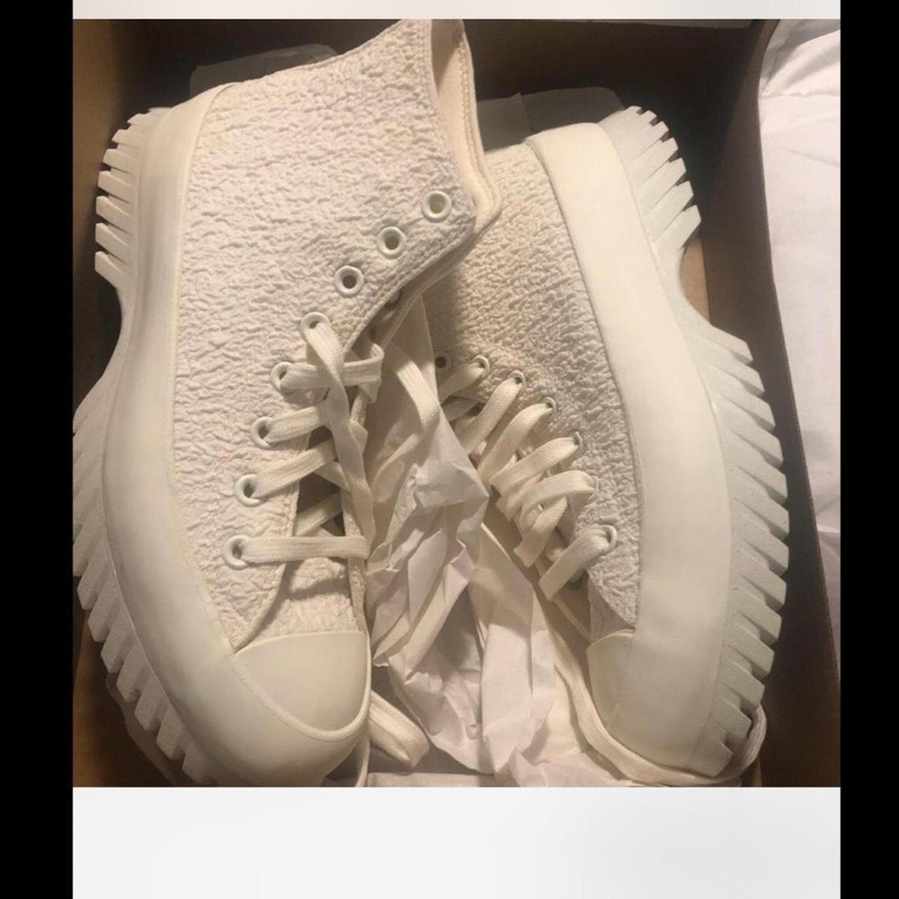 Converse Cream Sneakers Lugged Platform 2.0